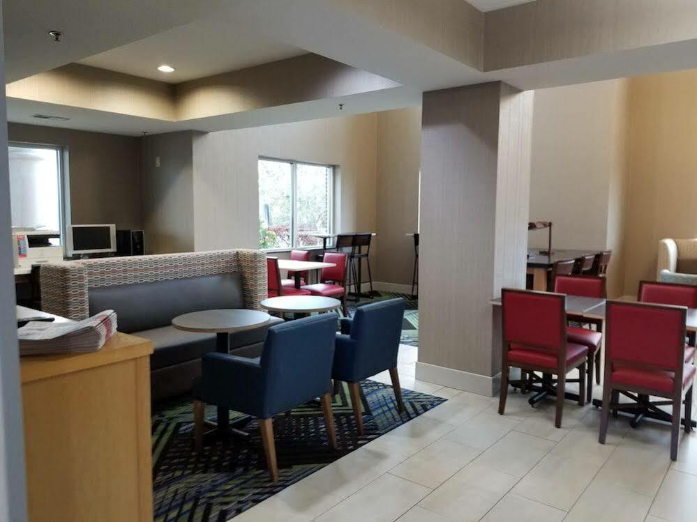 Holiday Inn Express Hotel & Suites Louisville South-Hillview, An Ihg Hotel Extérieur photo